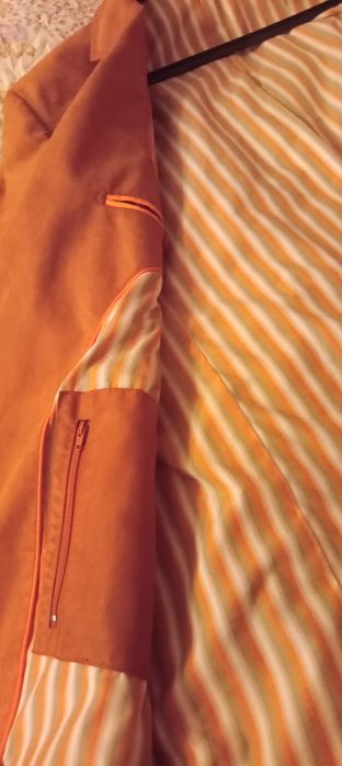 Пиджак в отличном состоянии