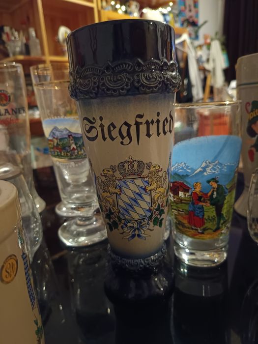 Чаши и халби за бира