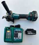 Makita DGA504 - Безчетков акумулаторен ъглошлайф 2x18V 5.0Ah