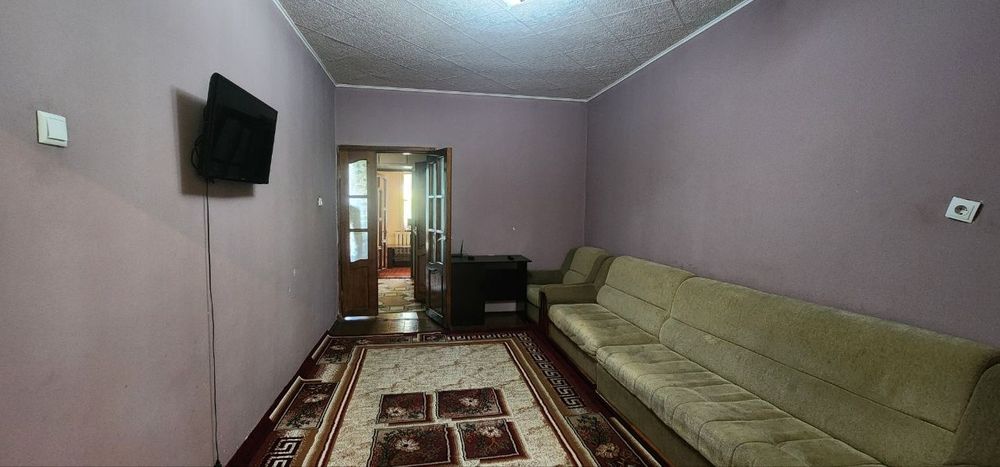 Юнусобод 8кв 2*3комнатная +мебель техники вдоль дороги