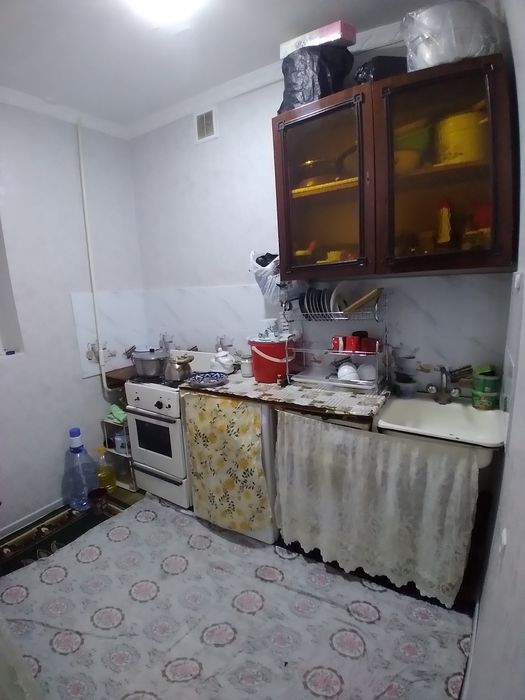 Кв сотилади Нижнийда галерейка домда