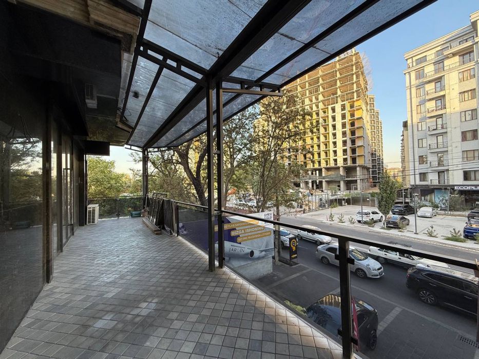 Срочно продается нежилое рядом с центром 1я линия