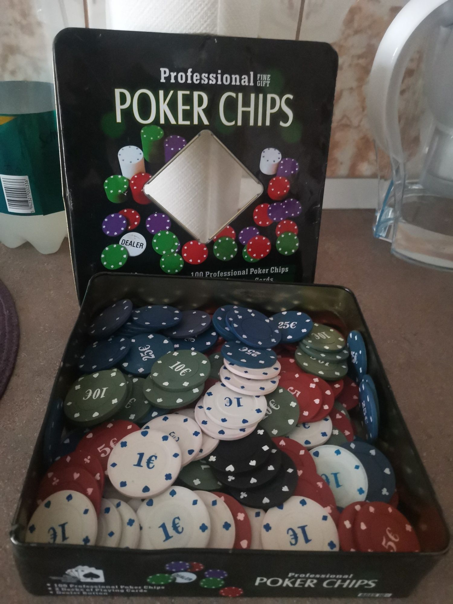 Vand chipsuri Poker