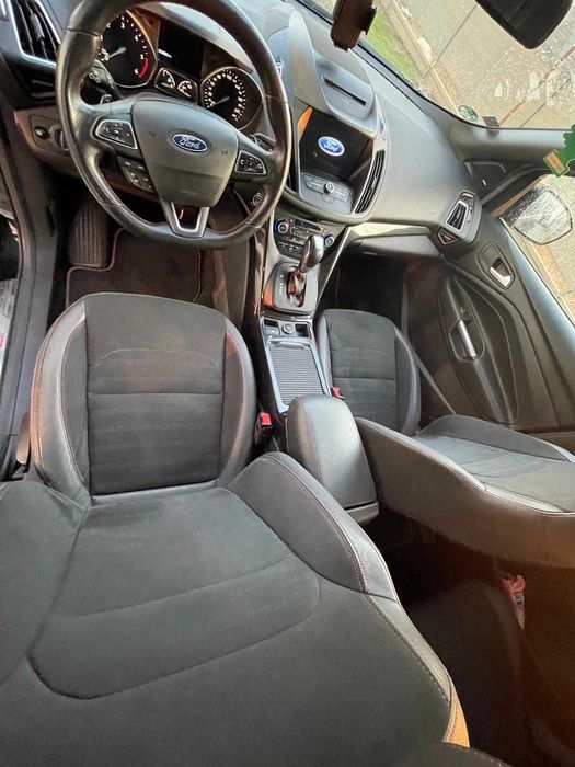 Ford Kuga 4x4 ST LINE 2.0 TDCI 180 CP Impecabila decembrie 2019 FULL