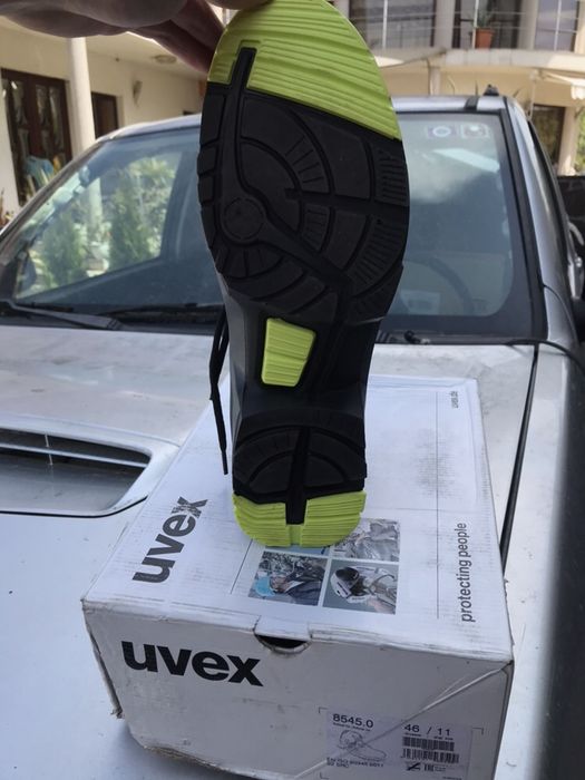 • Oferta UVEX Papuci Safety • Marime 46 •