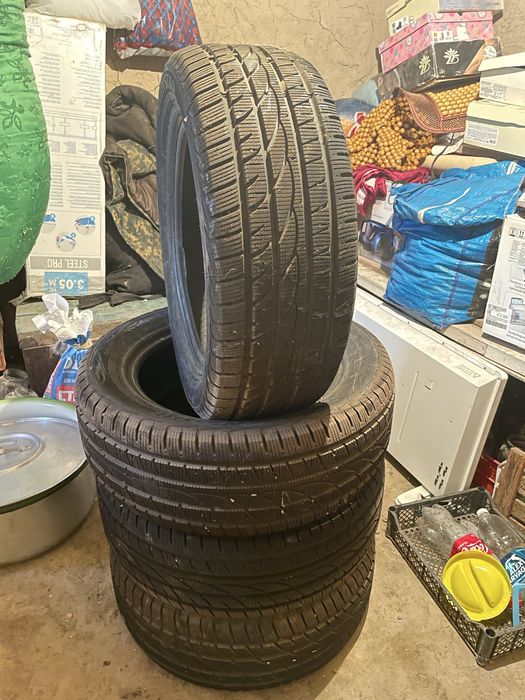 Шины зимные в хорошом состояний 1 сезон исползования