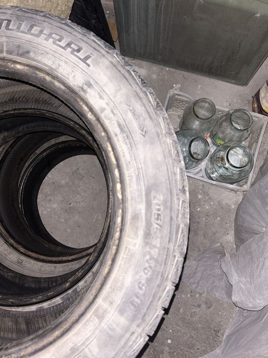 ………………………………………..