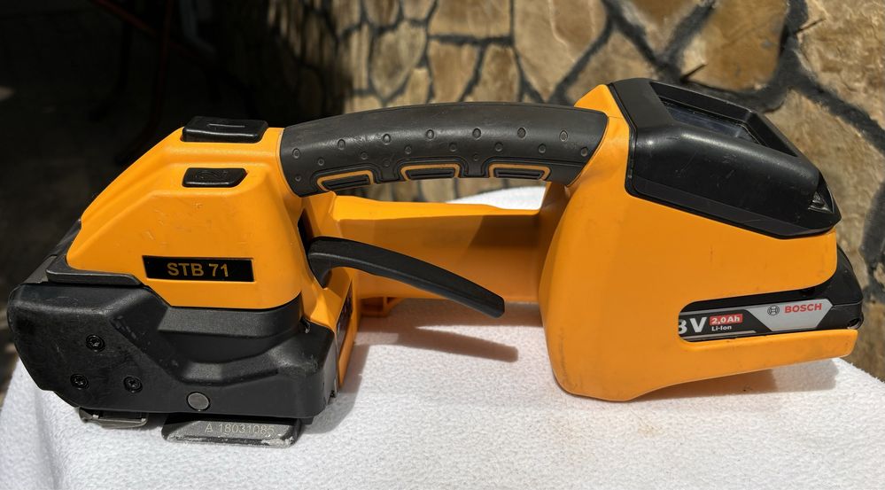 Aparat electric de legat banda PP/PET