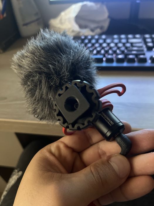 Microfon rode pentru dsrl + noise buffer