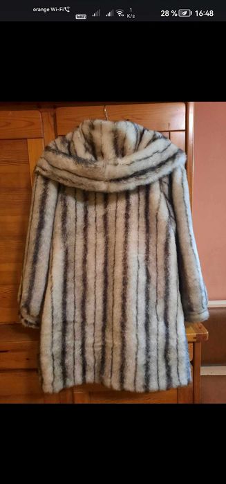 Haina dama blana artificiala, stare foarte buna