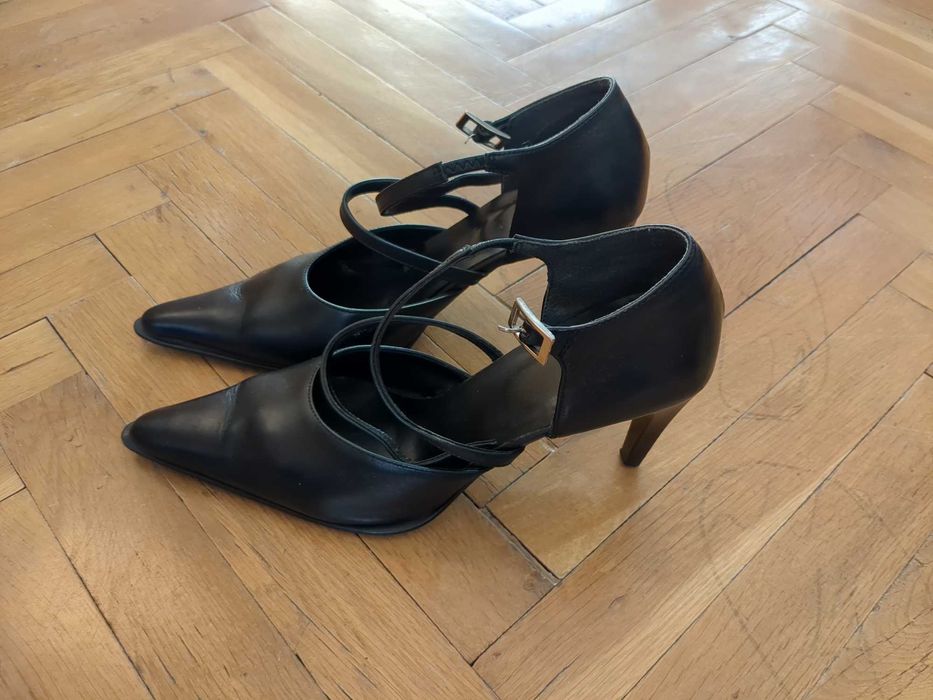 Дамски обувки много запазени