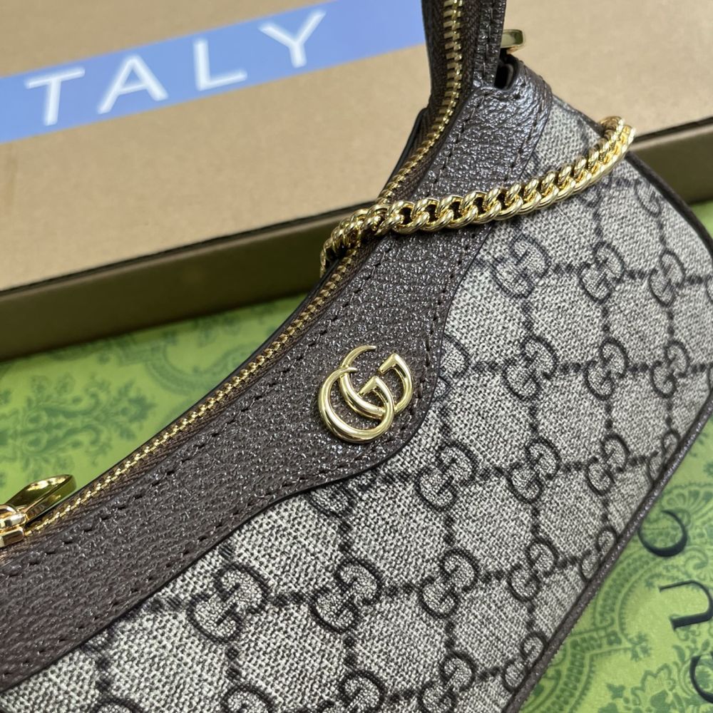 Gucci чанта естествена кожа