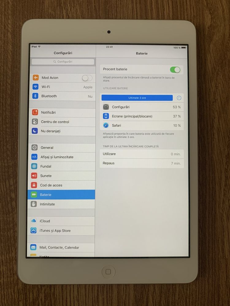 Tableta Apple iPad functionala,baterie buna fara incarcator.