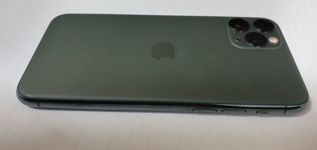 Iphone 11 pro green