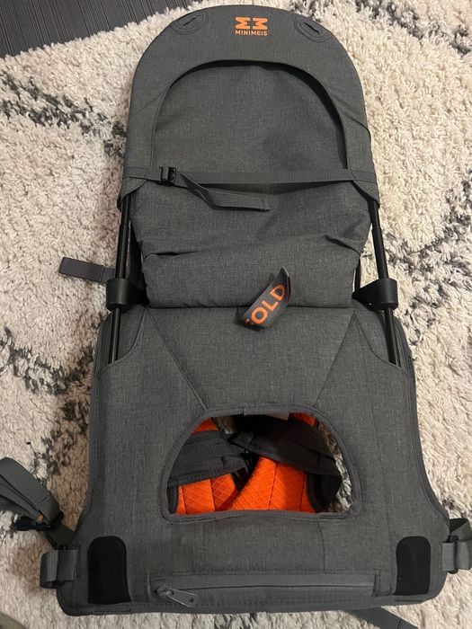 Раница за носене на дете