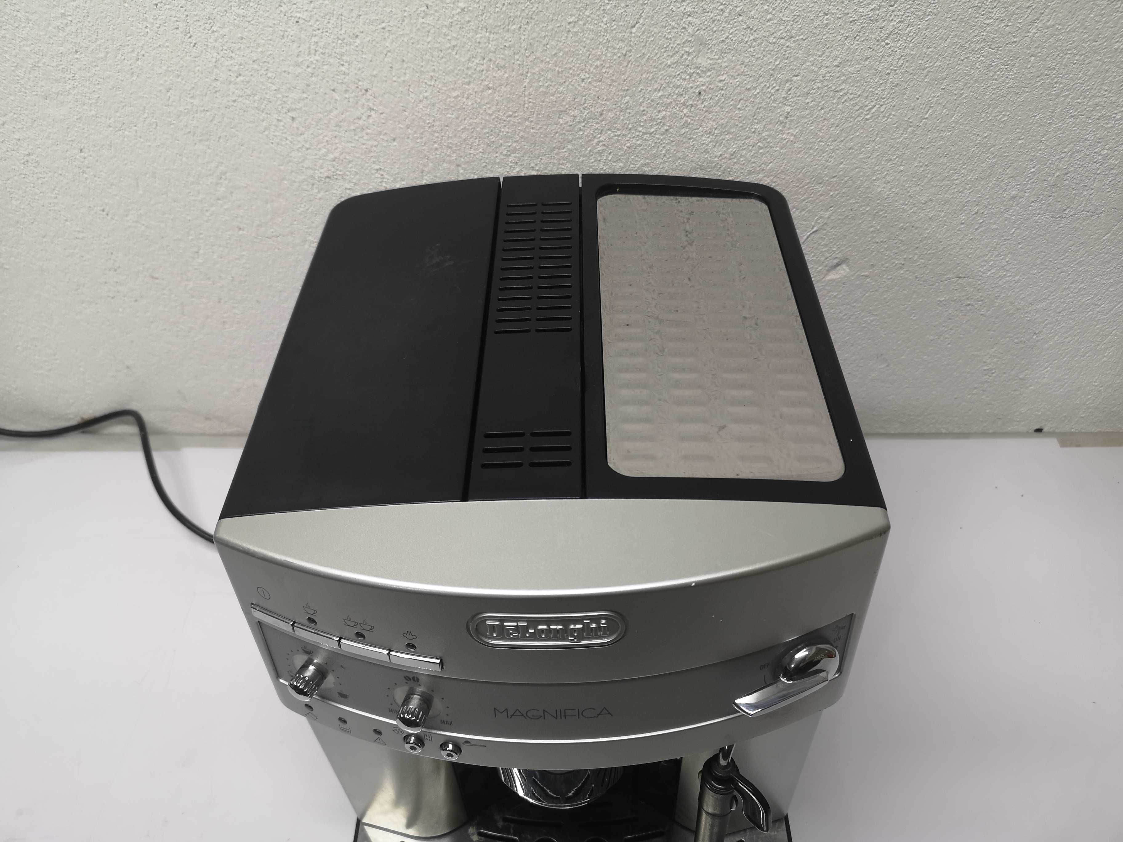 Кафемашина - Delonghi Magnifica