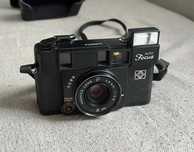 Aparat foto pe film Yashica Auto Focus 35mm+ husă originală funcțional