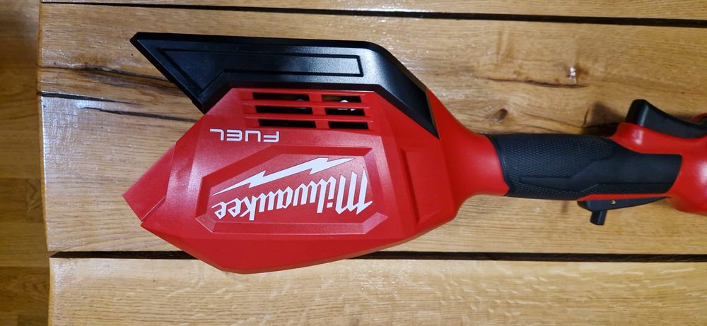 Milwaukee multifuncțională pe acumulator