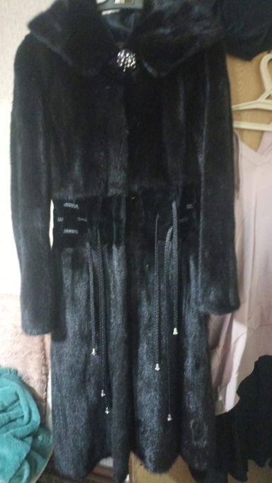 Продам шубу норковую