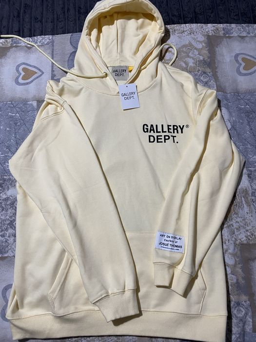 Hanorac Gallery dept L