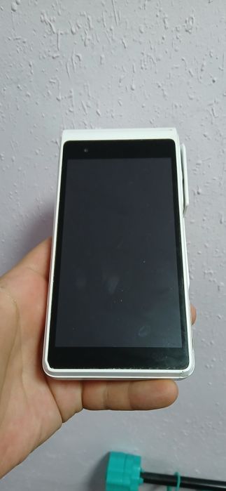 Terminal A930 2 bor va 1 dona uzkassa