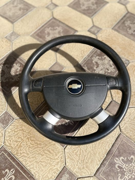 Руль NEXIA R3 va Captiva sotiladi