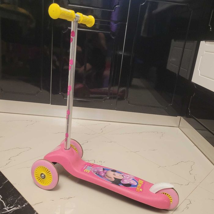 Trotinete copii in perfecta stare de functionare