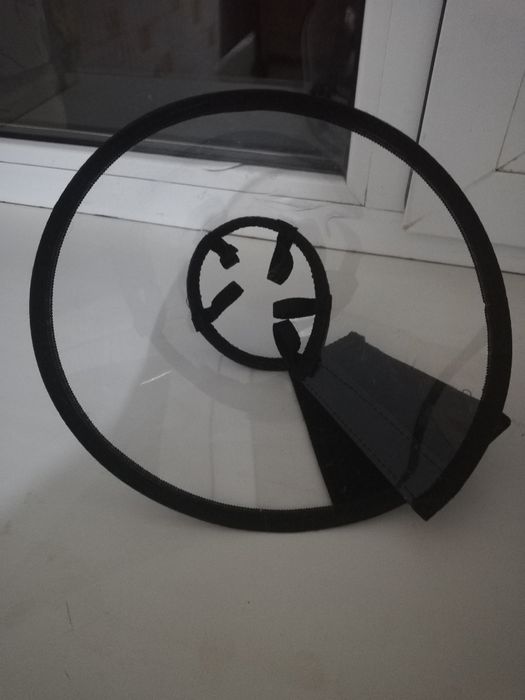 Защитный воротник.