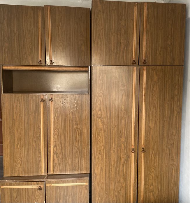 Продам мебель срочно