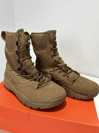 Vând bocanci Nike SFB Field 2 Coyote marimea 42