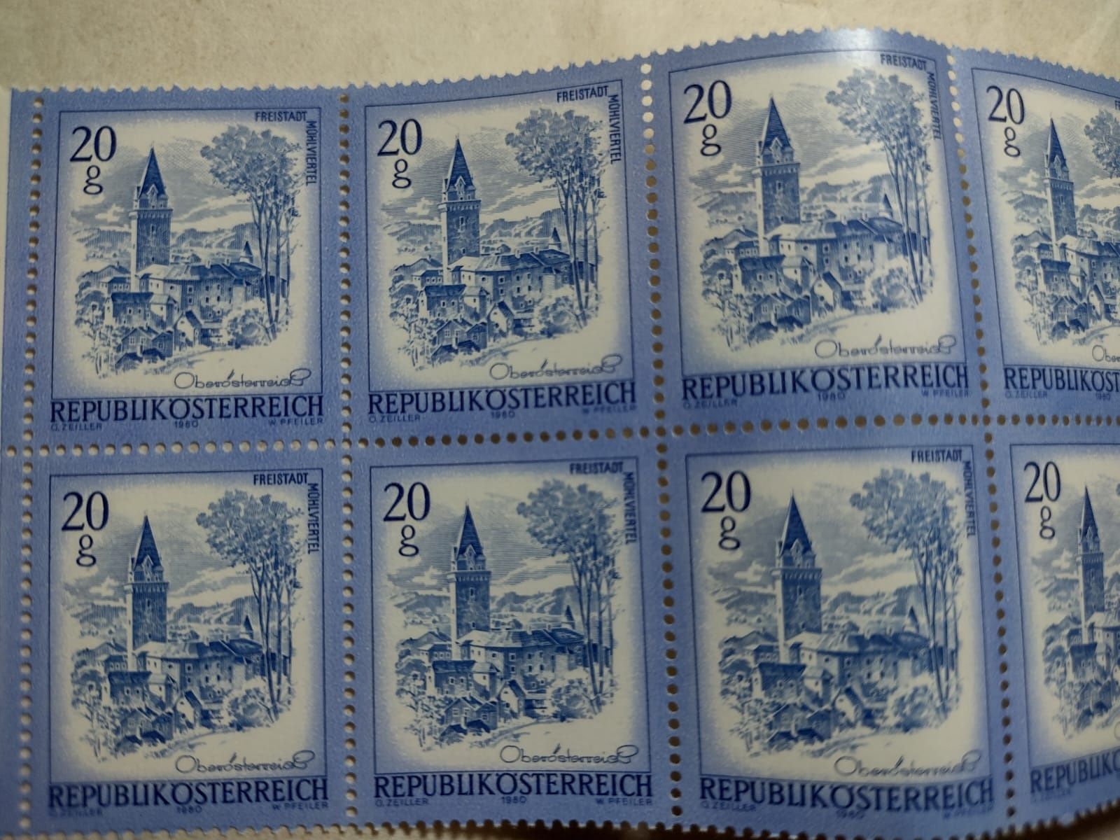 Vand sau schimb timbre vechi