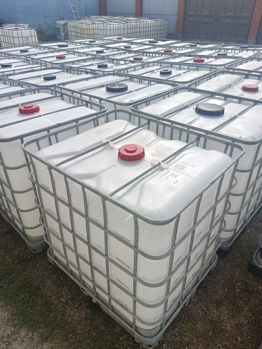 Продается еврокубы 1000 литровые в хорошем состоянии