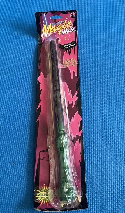 Продам волшебную палочку (со звуком и светом)
