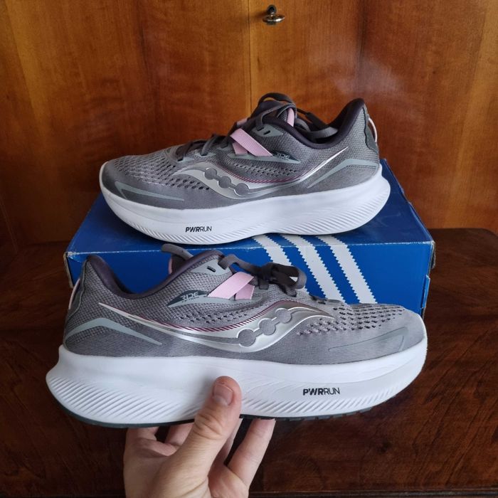 sneakers soucony de alergat,sala