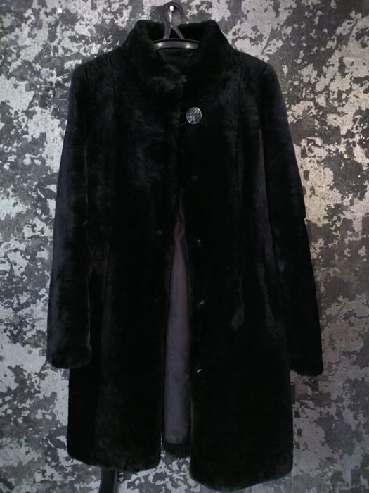 Продам натуральную шубу, зима