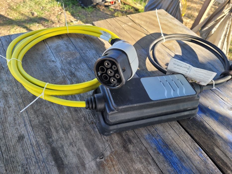 Incarcator plug in Delphi pentru masina electrica