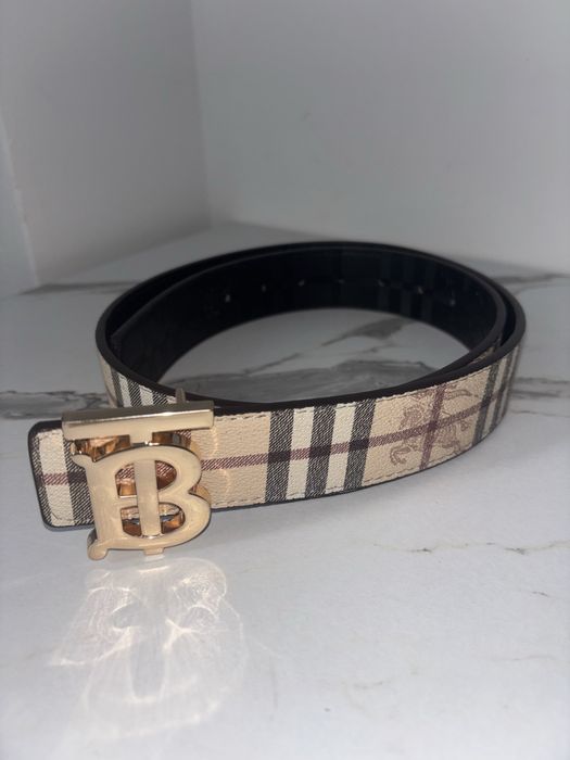 Curea Burberry NOU