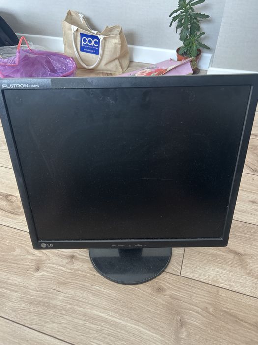 Продам монитор LG Flatron