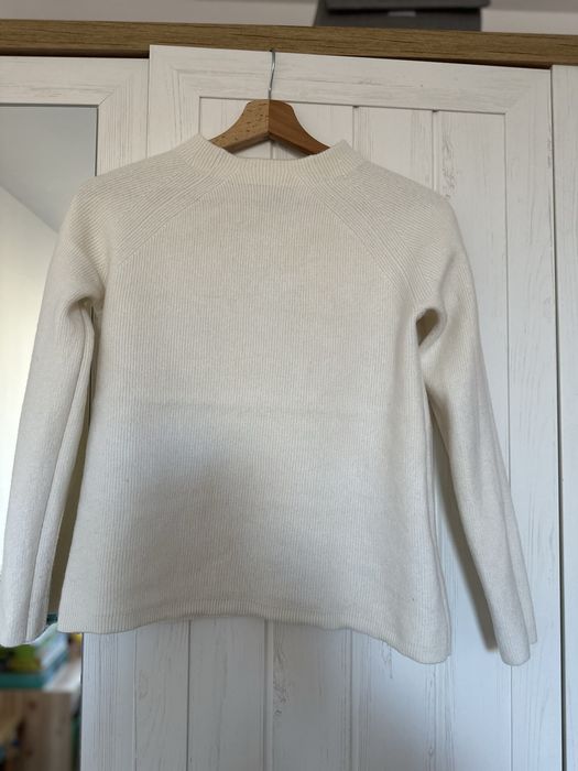 Massimo dutti страхотен пуловер 50% вълна S размер