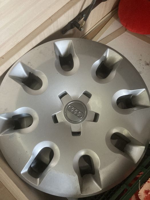 Оригинални тасове Audi 15 цола