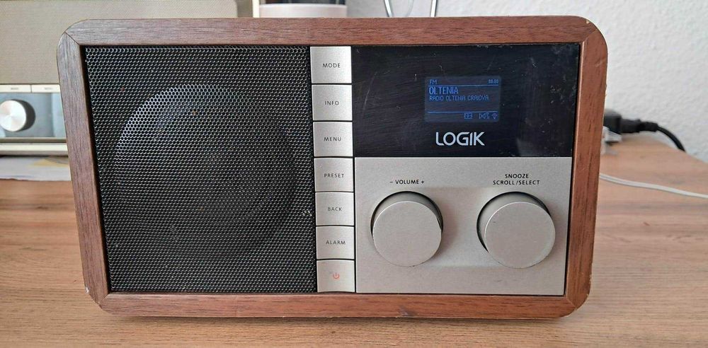 Radio Logik Internet / FM / DAB + / L5DAB13E