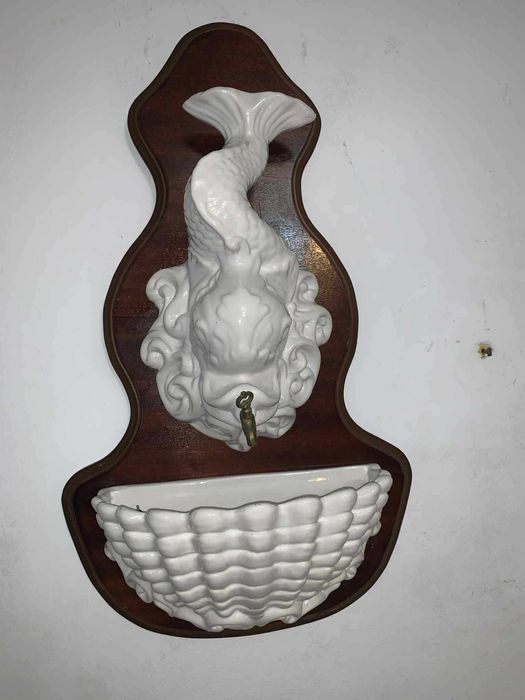 Cijmea de perete cu tenta scoica