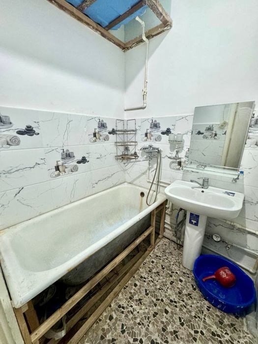 Сдаётся 2-комнатная квартира в центре Карши (3-й микрорайон)