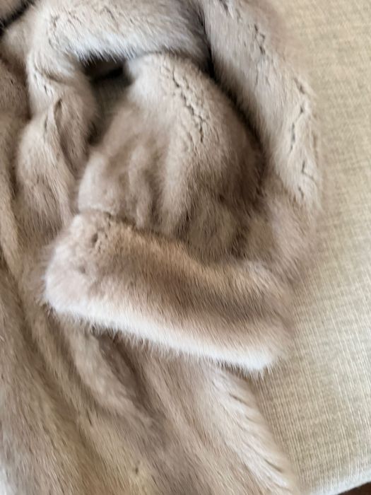 Haina de blana vizon/ nurca