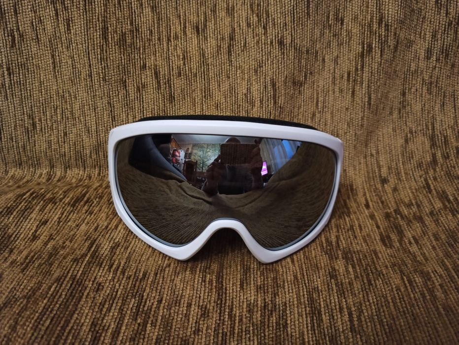 Ochelari pentru ski si snowboard. (NOI)