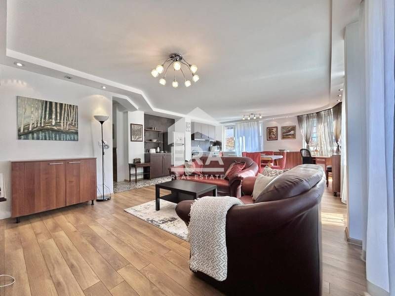 Дава се под наем Тристаен апартамент в София, Стрелбище - 106 кв.м за 900 € - Снимка #4