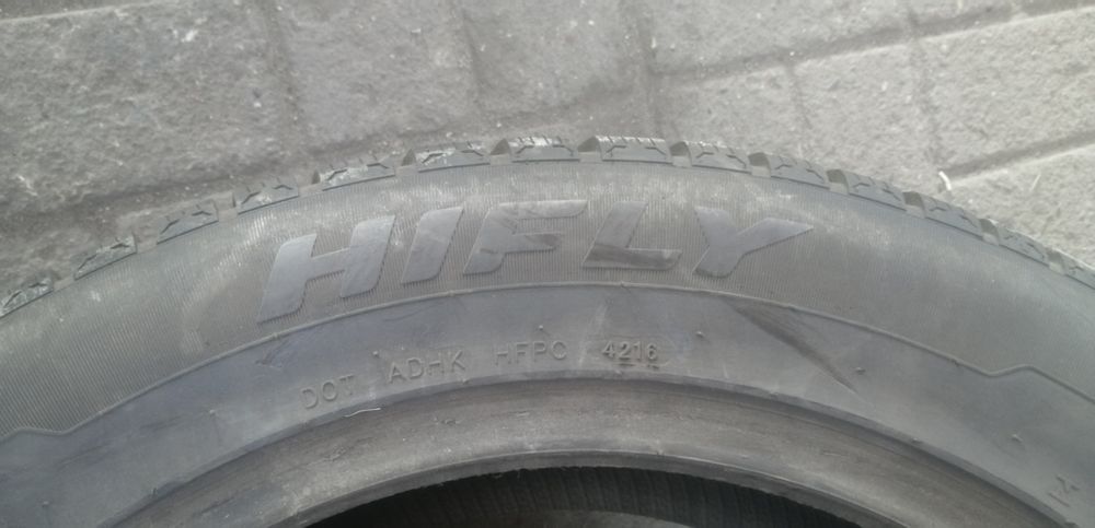 Продам резину на  19   звонить, не писать