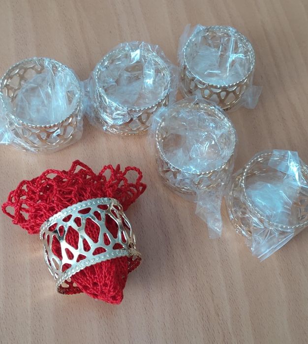 Комплект 6 пръстени за салфетки* Златист цвят* С филигран* Нови