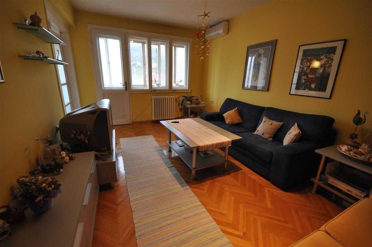 Дава се под наем Тристаен апартамент в Пловдив, Център - 80 кв.м за 209.1 € - Снимка #6