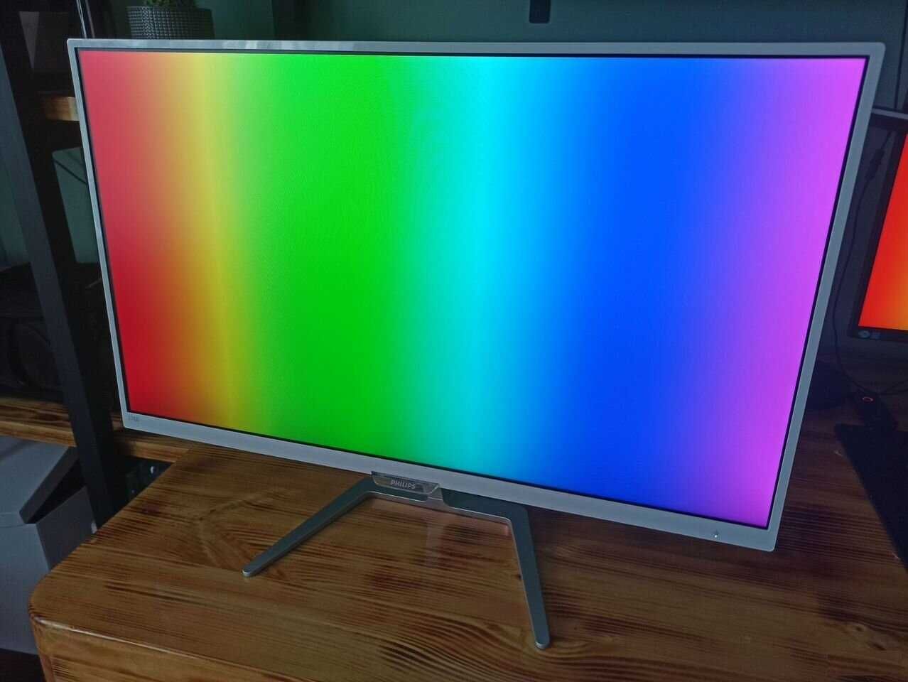 Монитор PHILIPS 276E7Q бeлогo цветa.